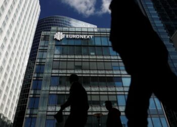 STOXX 600 hits record high led by real estate, tech stocks; ECB in focus