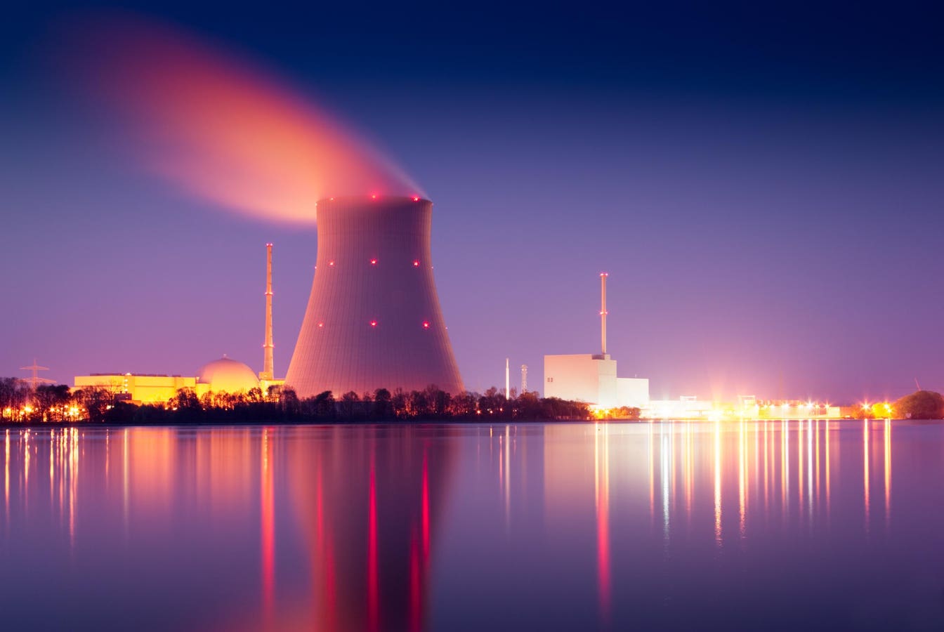 best-nuclear-energy-stocks-to-buy-2025