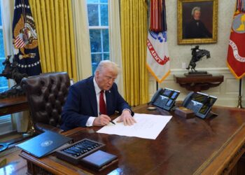 Trump says he will offer ‘gold cards’ for $5 million path to citizenship, replacing investor visas