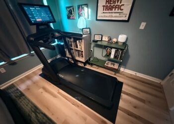 Aviron’s $2,499 gamified treadmill will keep you on your toes