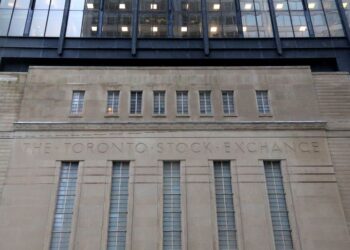 TSX falls as US-China trade war heats up