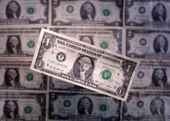 Analysis-Mighty U.S. dollar feels heat as Trump’s tariffs spark trade turmoil