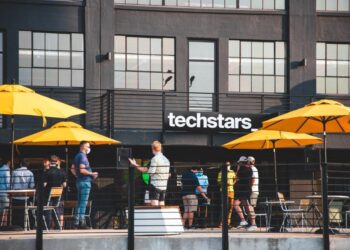Techstars increases startup funding to $220,000, mirroring YC structure