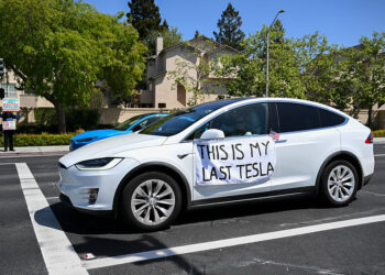 Tesla’s board reportedly sought a successor while Musk wheeled around Washington