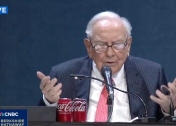 Buffett: This year’s stock market turmoil ‘is really nothing’