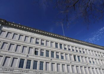 Swiss National Bank ready to take rates below zero to tackle low inflation