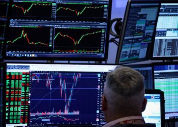 US stock futures steady as Middle East tensions cool; Powell in focus