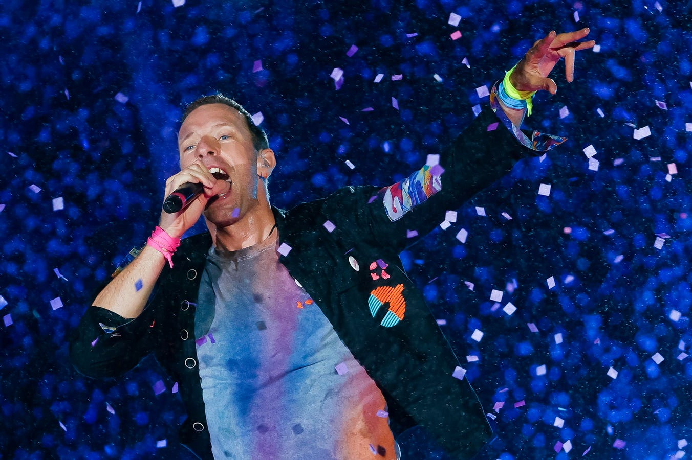 Astronomer CEO Andy Byron Resigns After Coldplay Kiss Cam Fiasco