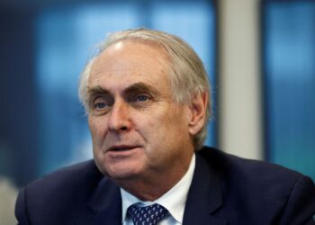 Australia should compromise to reach EU trade deal, minister says