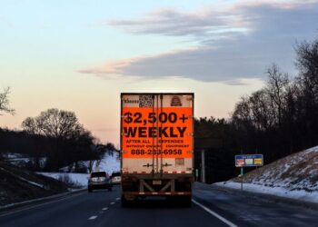 US job growth slows sharply, unemployment rate rises