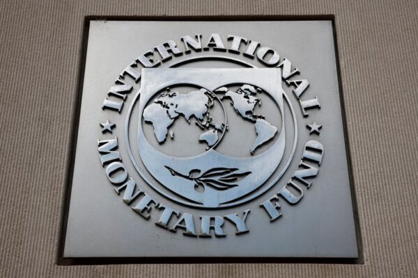 IMF lowers bar for Argentina reserves accumulation, next review due after local October elections
