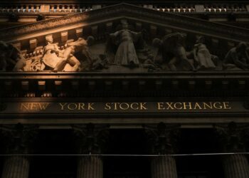 Trading Day: Stocks bounce back, bonds more cautious