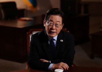 Exclusive-South Korea’s President Lee says US investment demands would spark financial crisis