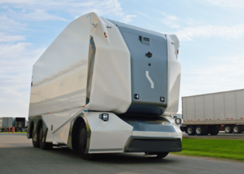 Self-driving trucks startup Einride raises $100M