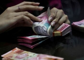Bank Indonesia set to cut rates again as growth trumps rupiah concerns