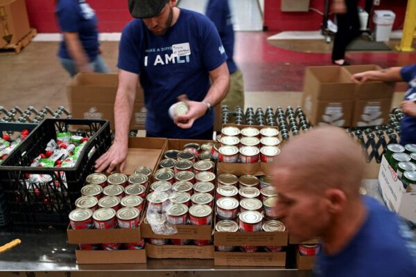 US food banks brace for surge as shutdown threatens benefits