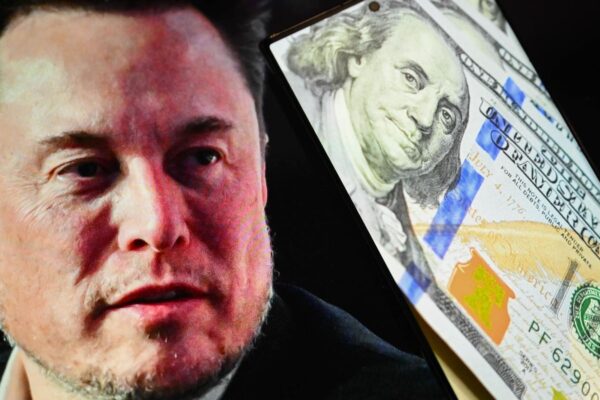 Musk Again Valued At $500 Billion-Still Only Person Ever
