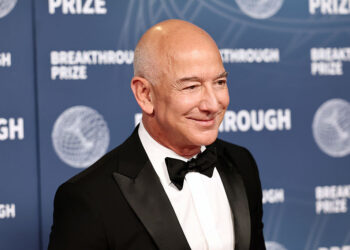 Jeff Bezos reportedly returns to the trenches as co-CEO of new AI startup, Project Prometheus