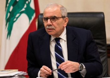 Lebanon advances draft law to address losses from economic collapse