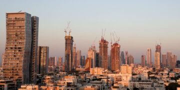 Israel’s tech sector says more staff seek relocation abroad-report