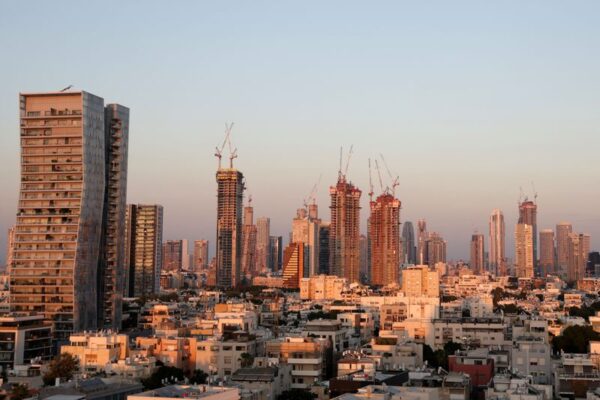 Israel’s tech sector says more staff seek relocation abroad-report