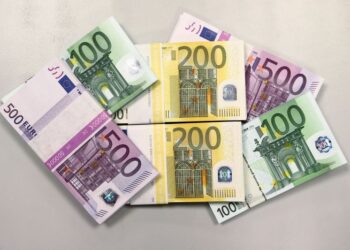 Bond markets dominated by inflation fear, prompting rate-cut bets to fall