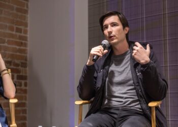 Robinhood’s startup fund stumbles in NYSE debut