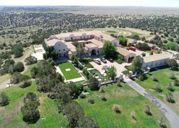 Brothers of Epstein accuser Virginia Giuffre visit New Mexico ranch, demand unredacted documents