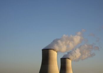 Amazon-backed X-energy files to raise up to $800M in IPO