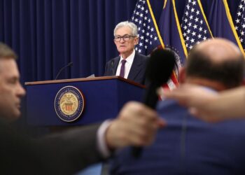 Powell says he won’t be a shadow chair, would support Warsh where possible