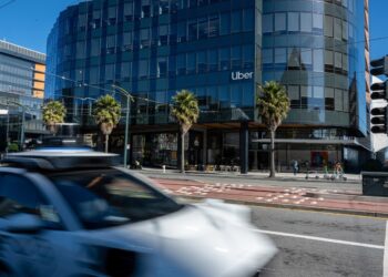 Uber wants to turn its millions of drivers into a sensor grid for self-driving companies