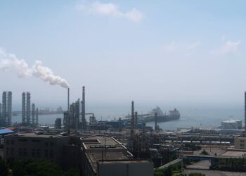 China asks banks to pause new loans to US-sanctioned refiners, Bloomberg News reports