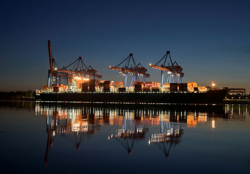 German exports rise unexpectedly in March