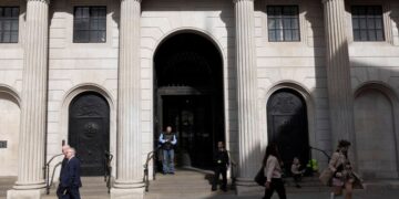Investors ramp up bets on Bank of England rate hikes