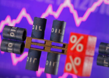 Morning Bid: Bonds get a taste of oil’s demand destruction