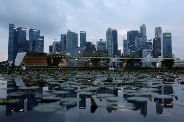 Singapore economy beats expectations in Q1 with 6% annual growth, risks ahead