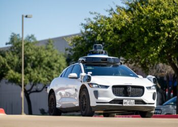 Waymo dominates autonomous vehicle registrations as Tesla trails behind