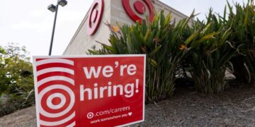 Resilient US economy posts third straight month of strong job growth