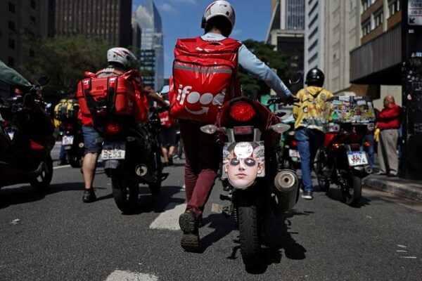Brazil unveils subsidized motorcycle credit program for app-based delivery drivers