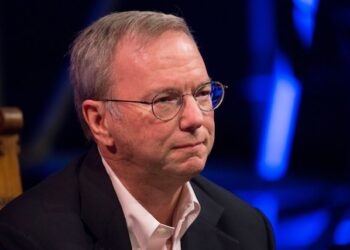 NASA picks Eric Schmidt’s rocket company for Mars mission, setting up a race with SpaceX