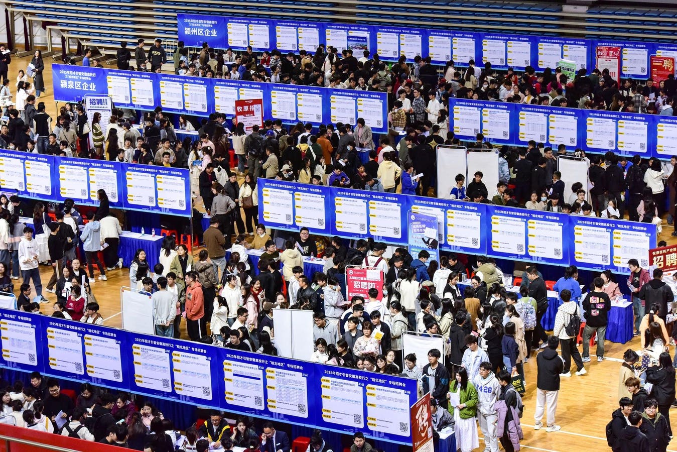 China Cuts 12,200 University Programs, Replaces Many With AI Degrees