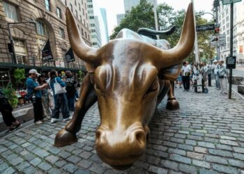 Jobs data, rate bets in focus as US stocks close solid first half