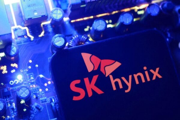 SK Hynix shares fall as much as 4.4% in Seoul after strong Nasdaq debut