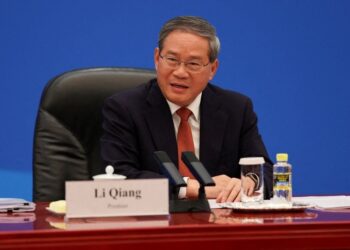 China’s premier urges ’objective’ understanding of the economy