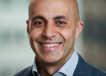 Databricks wanted to raise $1B, investors wanted $15B. It settled on $5B at a $190B valuation.