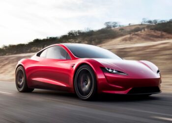 Tesla says it will finally unveil the second generation Roadster on October 1