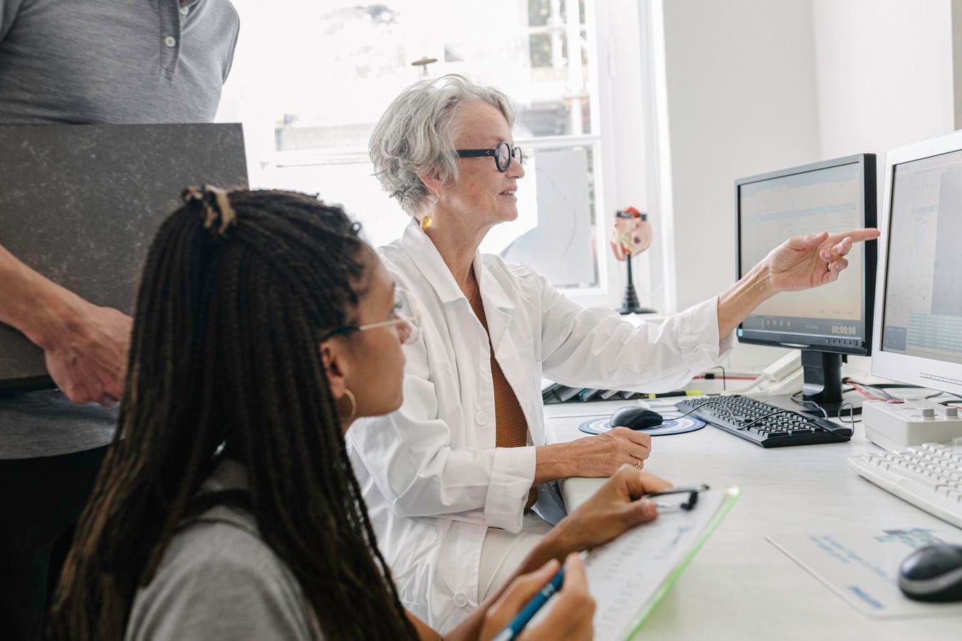 Why The Next Wave Of Medtech Startups Won’t Build Their Own Hardware