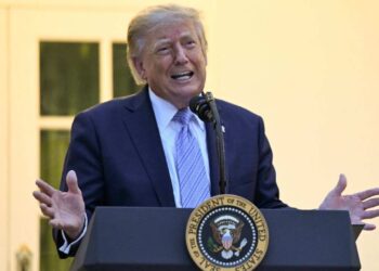 Trump threatens ‘dirty dogs’ who keep leaking on Iran war: ‘You will pay a big price’