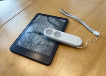 Amazon introduces Kindle Click, a $35 remote for turning pages