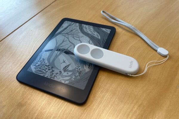Amazon introduces Kindle Click, a $35 remote for turning pages